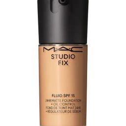 M.A.C Studio Fix Fluid SPF 15 Foundation NC 30 - 30 ml-30
