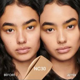 M.A.C Studio Fix Fluid SPF 15 Foundation NC 30 - 30 ml image 4