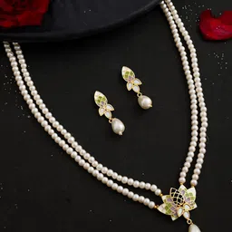 House of Pataudi Gold Plated Kundan Studded & Pearl Beaded Jewellery Set-picture-23