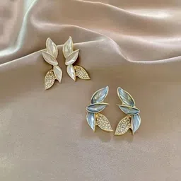 AGARWALPRODUCT Gold-Plated Artificial Stones Studded Leaf Shaped Drop Earrings-picture-28