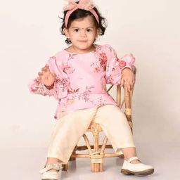 VASTRAMAY Girls Pink & Cream Floral Clothing Sets-image-94