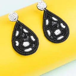 Crunchy Fashion Artificial Beaded Teardrop Shaped Drop Earrings-15
