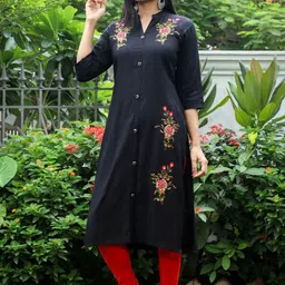 Mehsoos Women Checked Thread Work Kurta-image-93