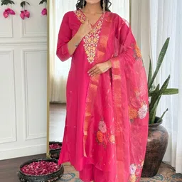 URMIR FASHION Women Floral Embroidered Regular Thread Work Kurta with Trousers & With Dupatta-picture-0