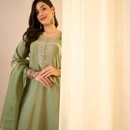 Royal Export Embroidered Round Neck Thread Work Kurta With Trousers & Dupatta-picture-25