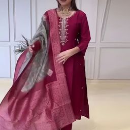 DIVASTRI Women Floral Embroidered A-Line Kurta with Trousers & Dupatta-picture-40