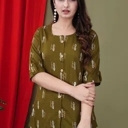 FebQ Women Floral Printed Shirt Top-picture-48
