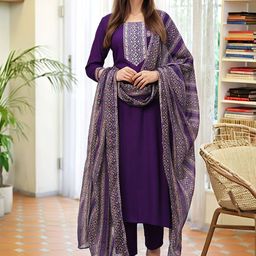 Aaghnya Floral Yoke Design Round Neck Straight Kurta With Trousers & Dupatta-image-17
