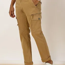 beevee Men Solid Relaxed Regular Fit Mid-Rise Flat-Front Cargos Trousers-image-34