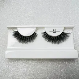 THE WINK STUDIO Reusable Lightweight False Eyelashes image 3