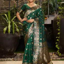 Varanga Green Printed Saree with Blouse Piece-picture-1