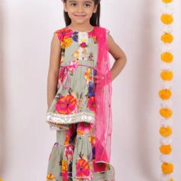 Little Bansi Kids Wales Green Cotton Printed Suit Set-image-16