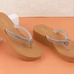 Metro Women's Antique Gold Thong Wedges-picture-36