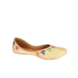 Sangria Women Embellished Ultra Comfortable Mojari-39