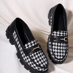 TRASE Orla Women Round Toe Lightweight Loafers-image-65