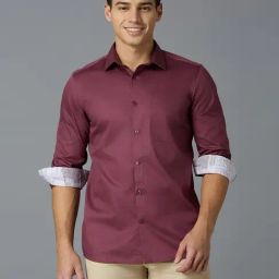 Reid & Taylor Maroon Cotton Slim fit Solid Shirt-image-59