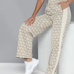 Puma Women Printed T7 Straight Track Pants-image-80