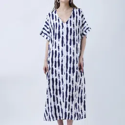 Qurvii Women Tie and Dye Print A-Line Maxi Dress-image-1