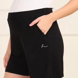 Zelena Solid Extra Stretchable Mid Rise Maternity Shorts With Pockets - Black-picture-47