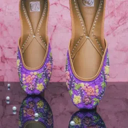 NR by Nidhi Rathi Women's Purple Ethnic Juttis-image-44