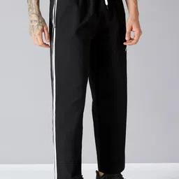 AESTHETIC NATION Men Relaxed-Fit Mid-Rise Joggers-picture-18