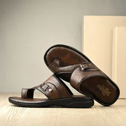 The Roadster Lifestyle Co Men Textured Comfort Sandals-picture-34
