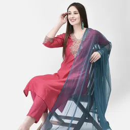 Span Floral Embroidered Square Neck Zari Straight Kurta-22