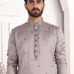 Arihant Rai Sinha Men Embroidered Thread Work Kurta-picture-51