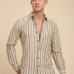Voroxy Men Relaxed Opaque Striped Casual Shirt-image-58