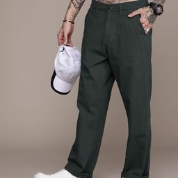 Roadster Men Solid Regular Fit Mid-Rise Plain Woven Flat-Front Pure Cotton Chinos-image-45