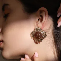 SOHI Contemporary Studs Earrings-35