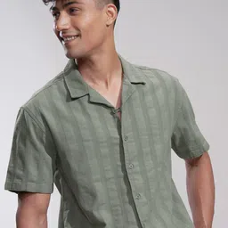 HIGHLANDER Men Comfort Horizontal Stripes Opaque Striped Casual Shirt-picture-37