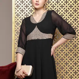 House of Pataudi Embellished A-Line Jashn Midi Party Dress-picture-23