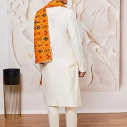 VASTRAMAY Men Regular Kurta with Pyjamas & With Dupatta image 4