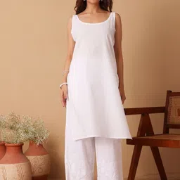 Chowkhat Women Solid Pure Cotton Straight Kurta-picture-28