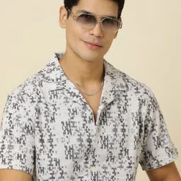 Joven Men Cuban Collar Abstract Printed Cotton Casual Shirt-image-93
