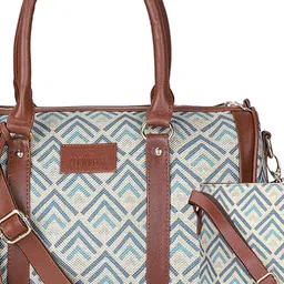 THE CLOWNFISH Structured Shoulder Bag with Tasselled image 5