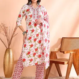 Ode by House of Pataudi Women Floral Printed Regular Mirror Work Pure Cotton Kurta with Trousers & With-picture-44