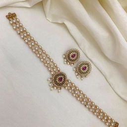 Rujve JewelleryGold-Plated Stone-Studded & Beaded Jewellery Set-41
