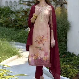SHREE LAXMINARAYAN EXPORT Floral Printed Tissue Kurta With Trousers & Dupatta image 4