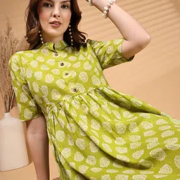 HERE&NOW Women Green Floral Printed Floral Anarkali Kurta-picture-2