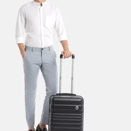 V By Verage Tokyo Textured Hard-Sided Cabin-Sized Trolley Bag 47.04L-14