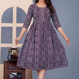 KIAARON Women Bandhani Printed Maternity Kurta-image-105