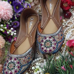 Fulkari Women Embellished Ethnic Mojaris Flats-image-99