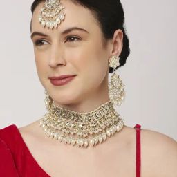 Oomph Ethnic Kundan & Pearls White Necklace, Earring & Maangtikka Set-32