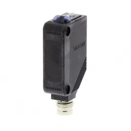Omron E3Z Photoelectric Sensor with Built-in Amplifier 1 m Sensing Distance NPN, E3Z-D67 OMS-16