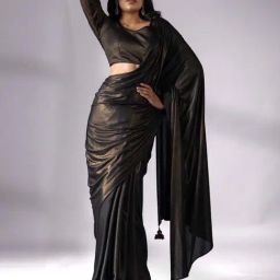 Swtantra Black & Golden Textured Pattern Saree-picture-18