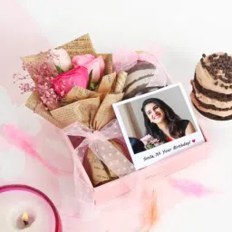 Smiling Splendor Personalized Birthday Hamper-image-7