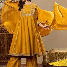 House of Pataudi Women Solid Embroidered Kurta with Palazzo & Dupatta-picture-42