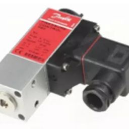 Danfoss -0.2 to 400 bar Compact Pressure Switch MBC 5000-38